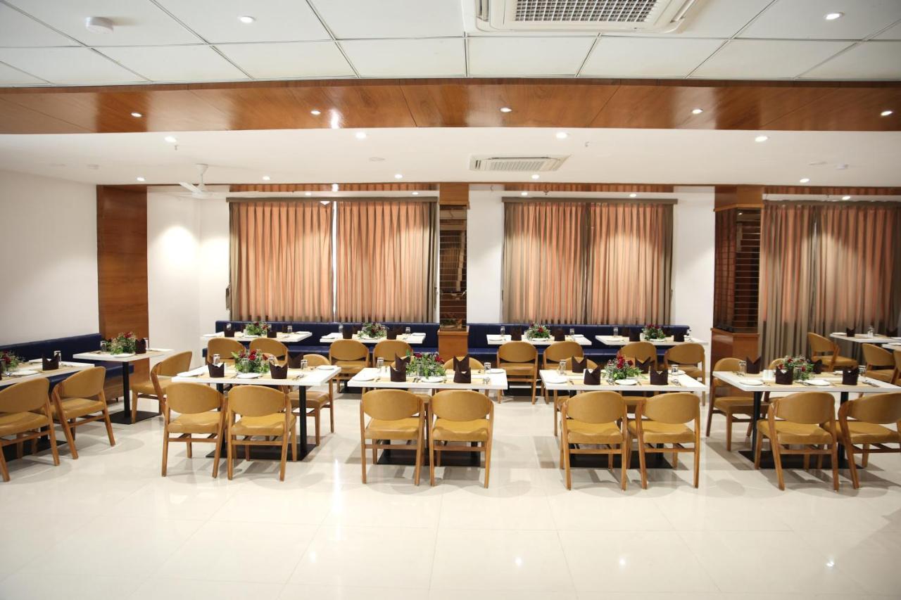 Lords Eco Inn, Ambaji Exterior photo